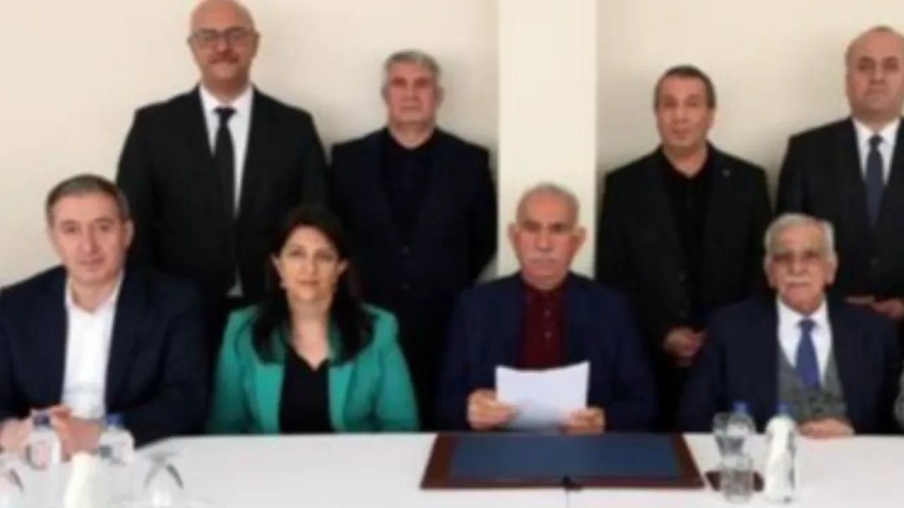 Abdullah Öcalan ile görüşme talebiyle gelen heyetin temasları başladı