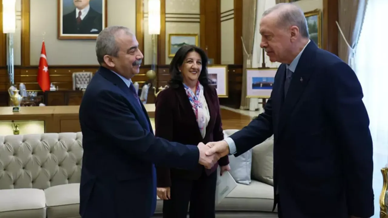 AK Parti Sözcüsü Çelik tarih verdi! PKK ne zaman silah bırakacak?