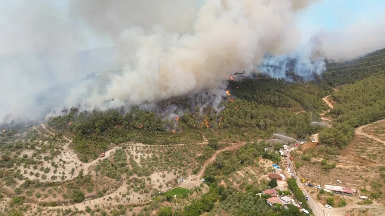 Antakya orman yangını söndürüldü mü son dakika? Hatay'da yangınla mücadele