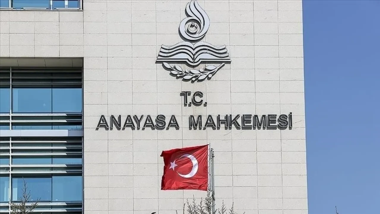 AYM'den emsal karar! Mağdur olan işçiye tazminat