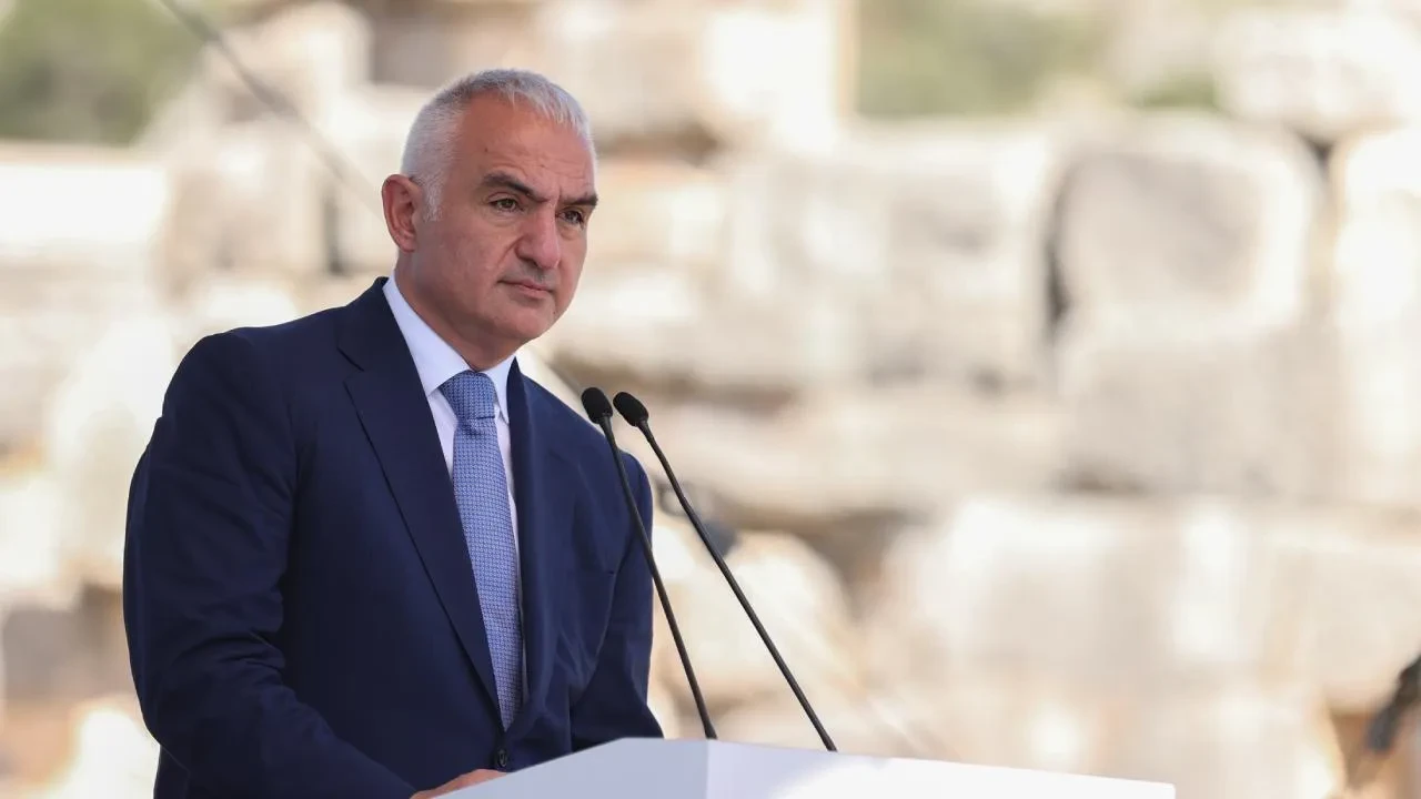 Bakan Ersoy'dan Göbeklitepe mesajı! 'İnsanlıkla buluşturmaya devam ediyoruz'