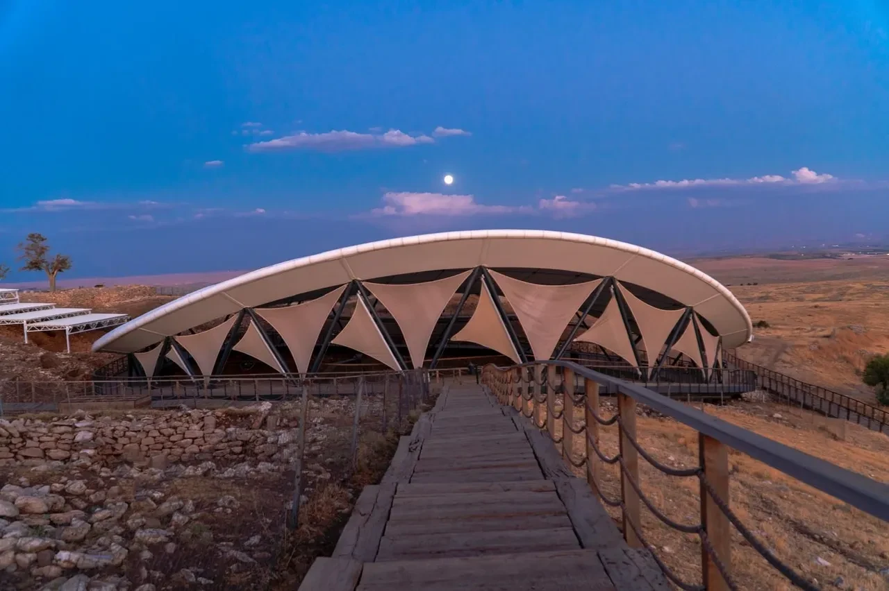 Bakan Ersoy'dan Göbeklitepe mesajı! 'İnsanlıkla buluşturmaya devam ediyoruz'