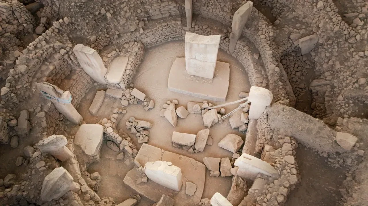 Bakan Ersoy'dan Göbeklitepe mesajı! 'İnsanlıkla buluşturmaya devam ediyoruz'