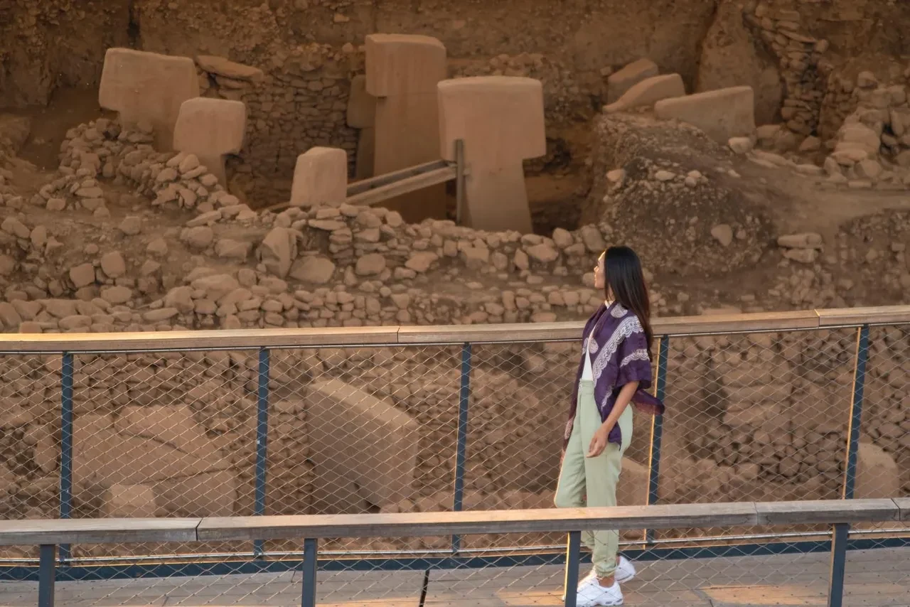 Bakan Ersoy'dan Göbeklitepe mesajı! 'İnsanlıkla buluşturmaya devam ediyoruz'