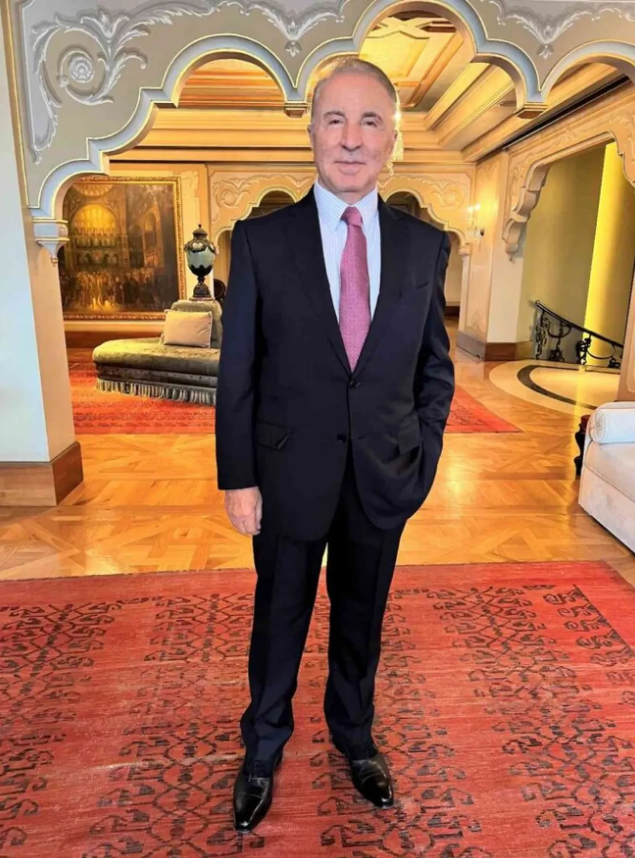 Başkanların Boğaz'da otel rekabeti! Serdar Bilgili aldı, Ünal Aysal dava açıyor