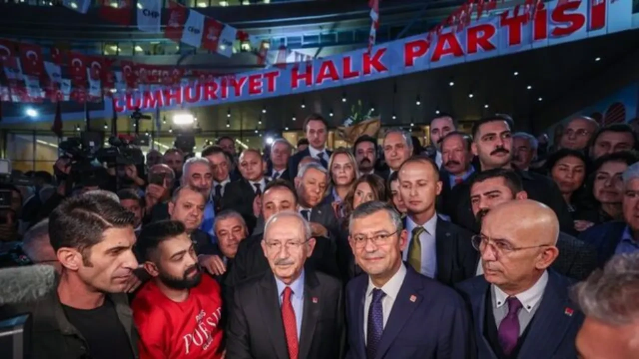 CHP'nin kurultay davasında yeni gelişme! Asliye cezaya gitti, görevsizlik kararı kaldırıldı