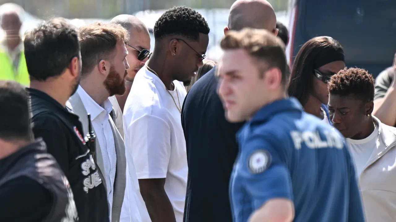 Fenerbahçe’nin yeni transferi Jhon Duran İstanbul'da