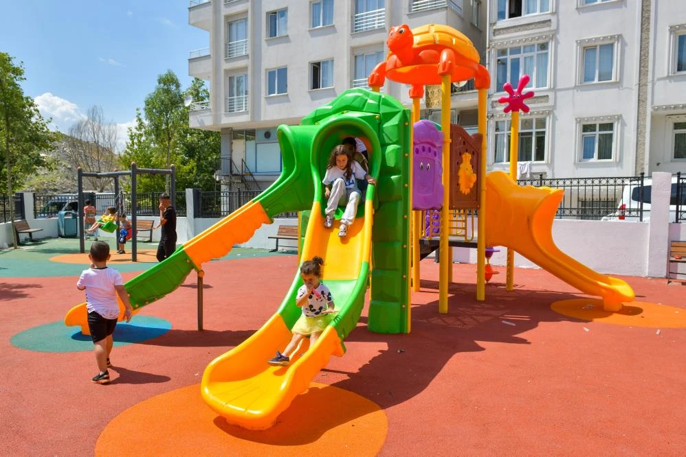 Esenyurtluları sevindiren haber! Kar Sokak Nefes Bahçesi'nin yapımı tamamlandı