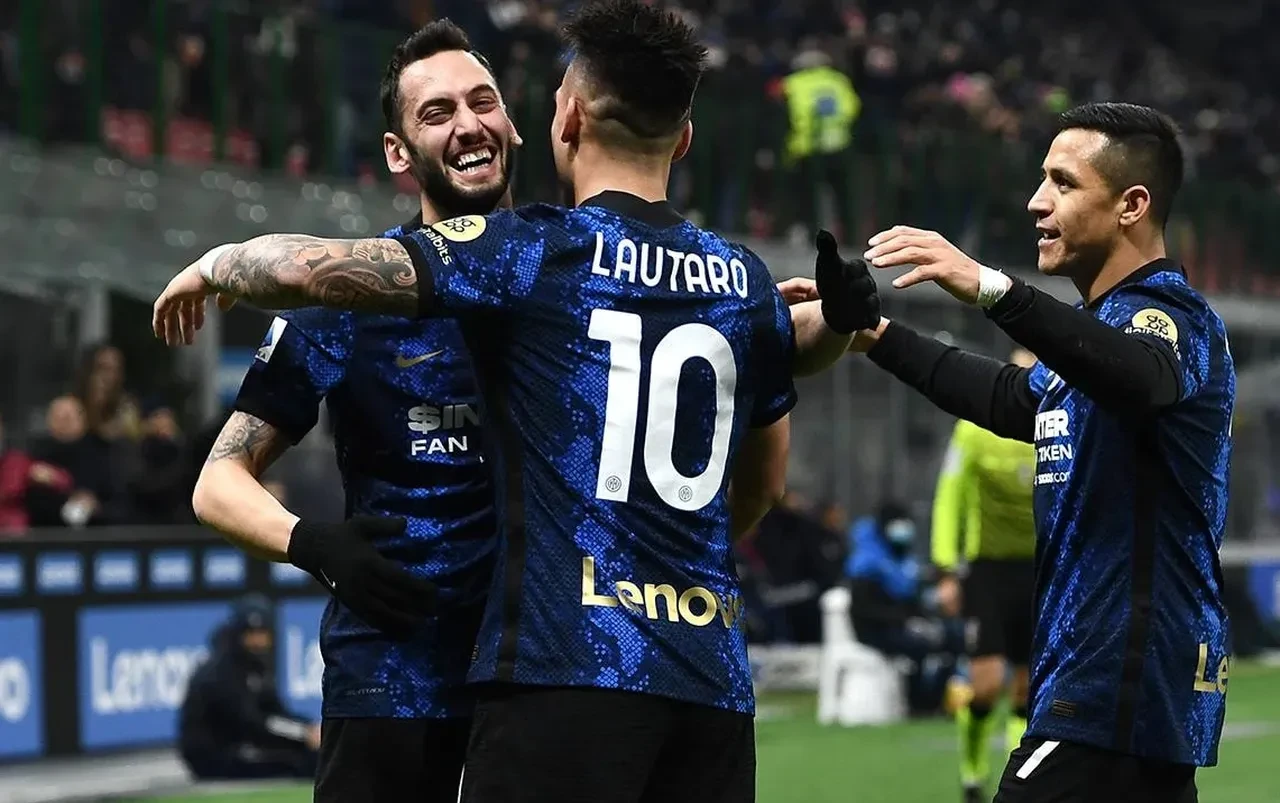 Inter'de Hakan Çalhanoğlu krizi! Hem başkan hem kaptan sert çıktı