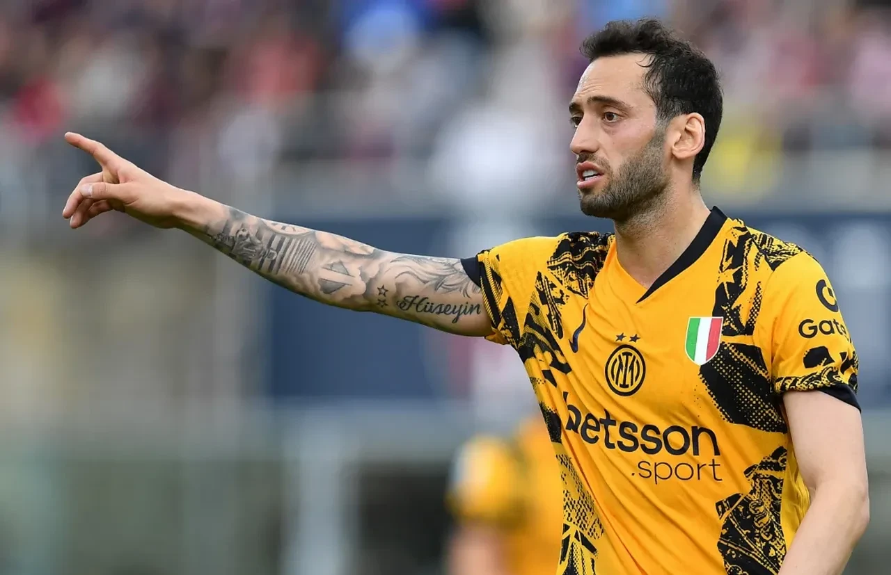 Inter'de Hakan Çalhanoğlu krizi! Hem başkan hem kaptan sert çıktı