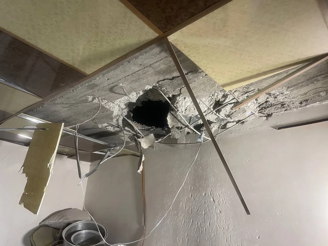 Irak'ta füze saldırısı! Havalimanı ve eve isabet etti