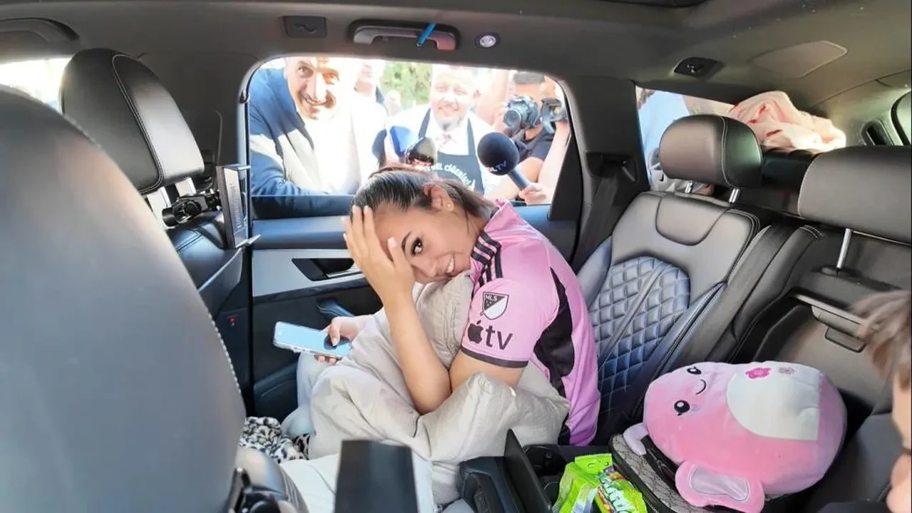 Kapıkule'de coşkulu karşılama: Gurbetçilerin anavatana yolculuğu başladı