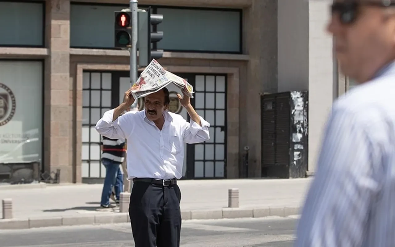 Temmuz ayı yağış ile başlıyor! Meteoroloji İstanbul dahil birçok il için saat verdi
