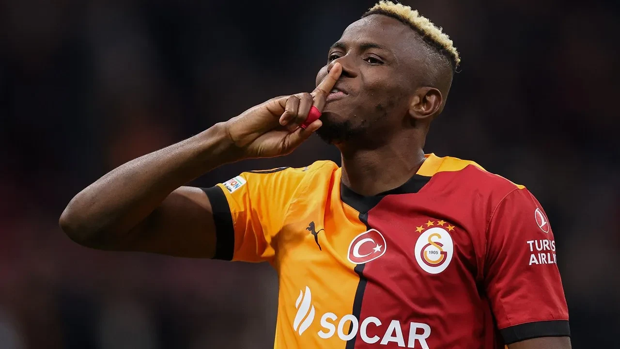 /spor/victor-osimhen-transferinde-surpriz-gelisme-eski-galatasarayli-isi-bitirecek-3231121