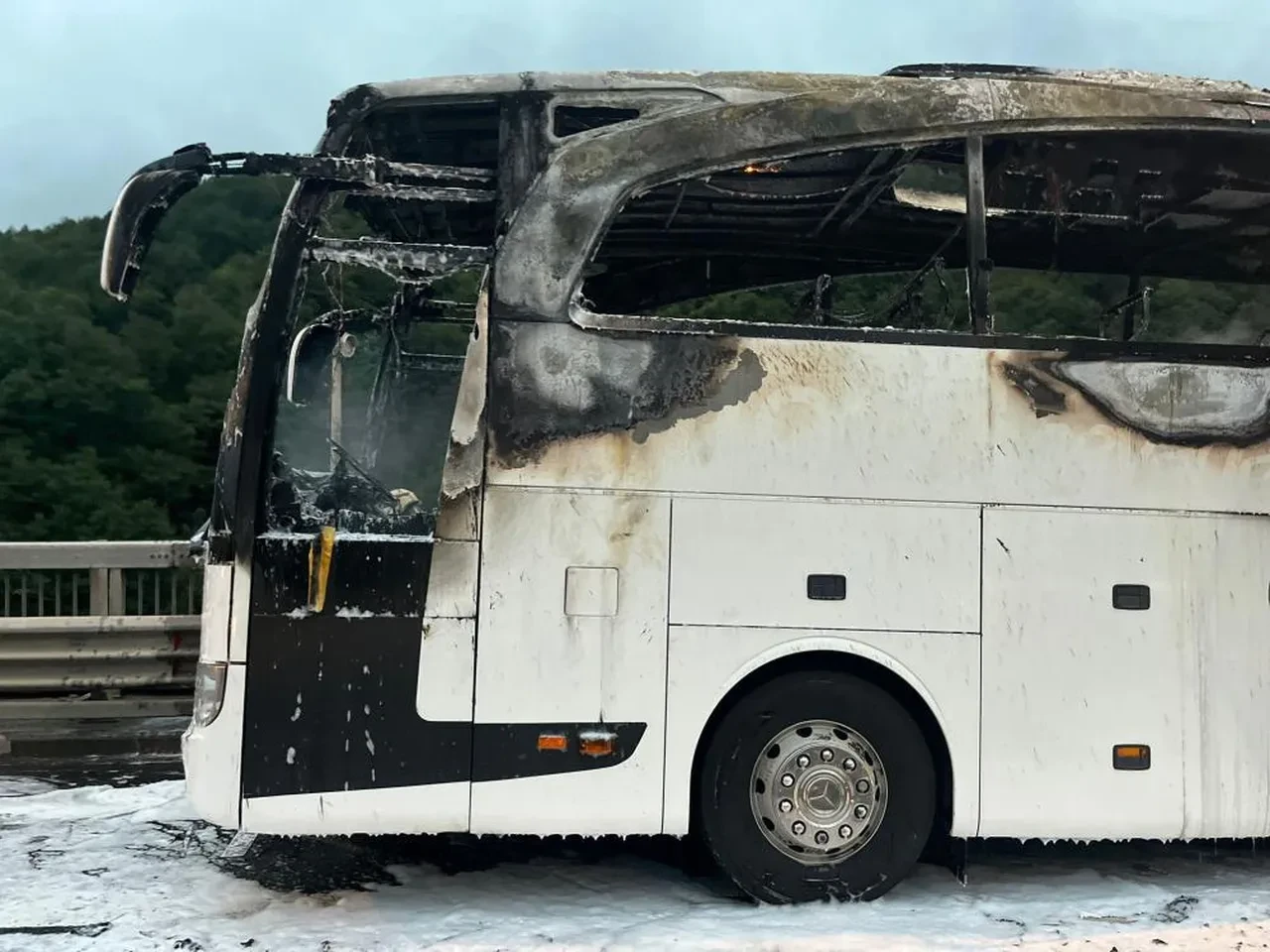 38 yolcusu bulunan otobüs alev alev yandı!