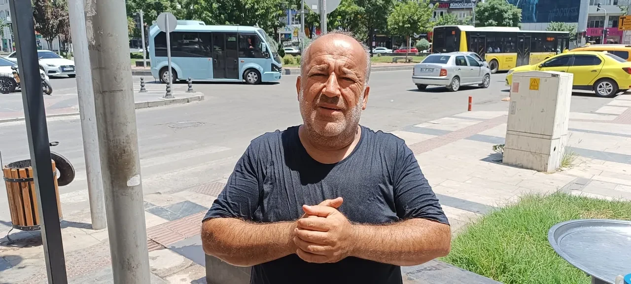 45 dereceyi gören sıcaklıkta vatandaşlardan ilginç serinleme yöntemi