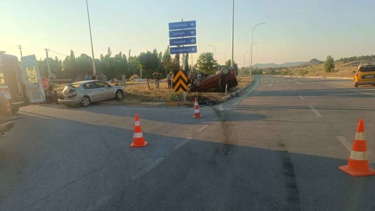 Afyonkarahisar’da trafik kazası: Çok sayıda yaralı var!