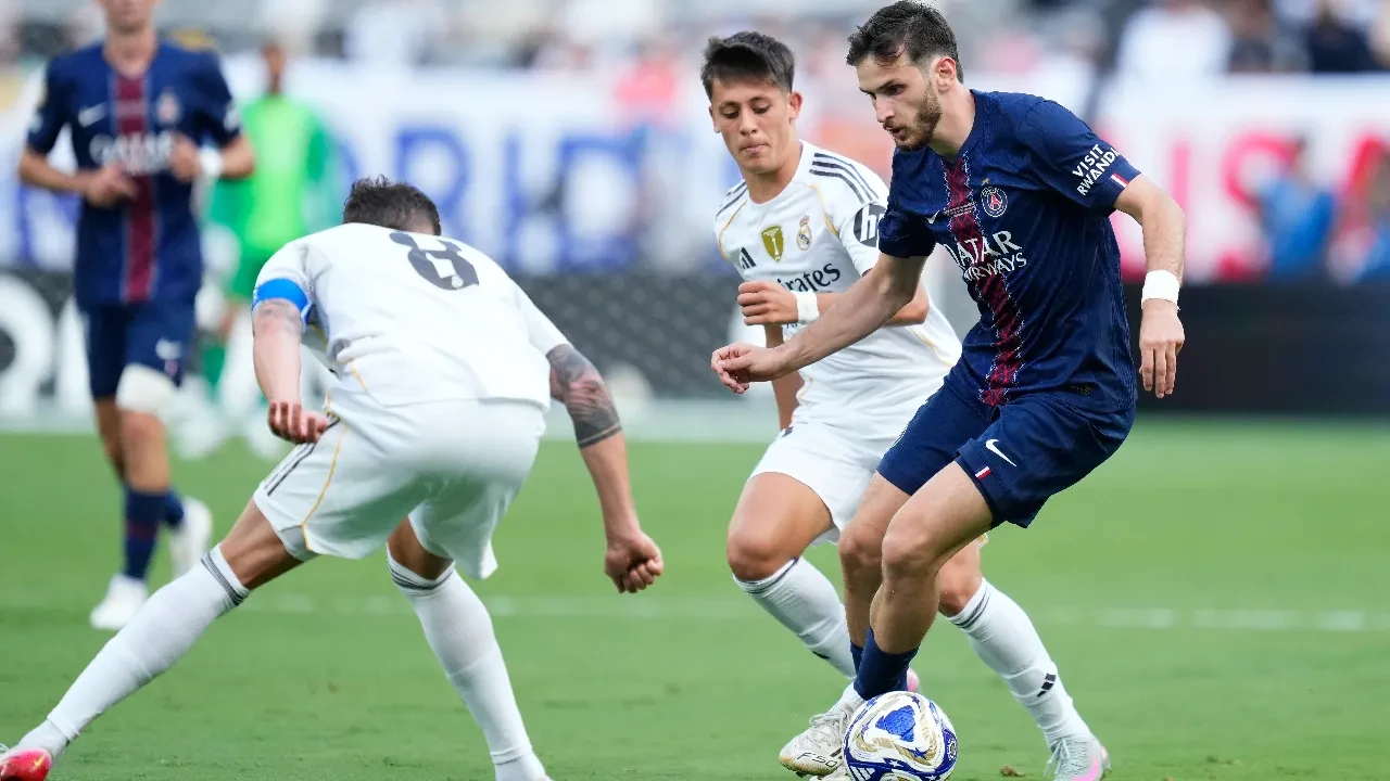 Arda Güler'li Real Madrid'e şok! PSG dört dörtlük galibiyetle finalde