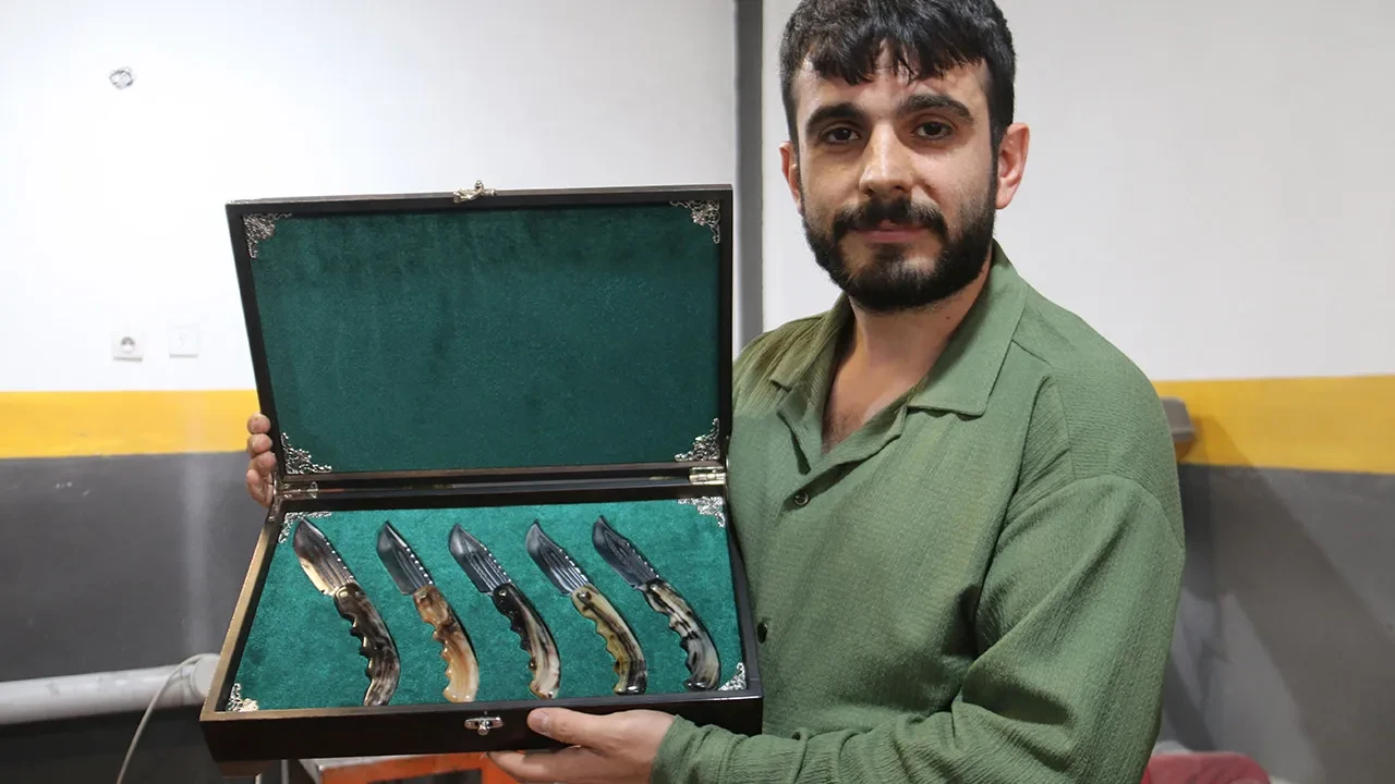 Diziden esinlendi, hayvan boynuzlarından üretti! Sınırlı sayıda, tanesi 35 bin TL'ye çıkıyor