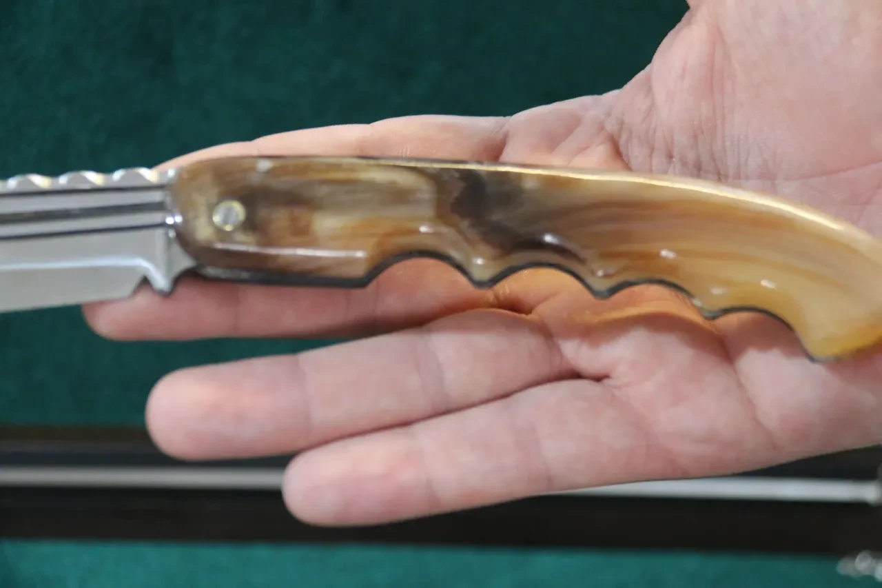 Diziden esinlendi, hayvan boynuzlarından üretti! Sınırlı sayıda, tanesi 35 bin TL'ye çıkıyor