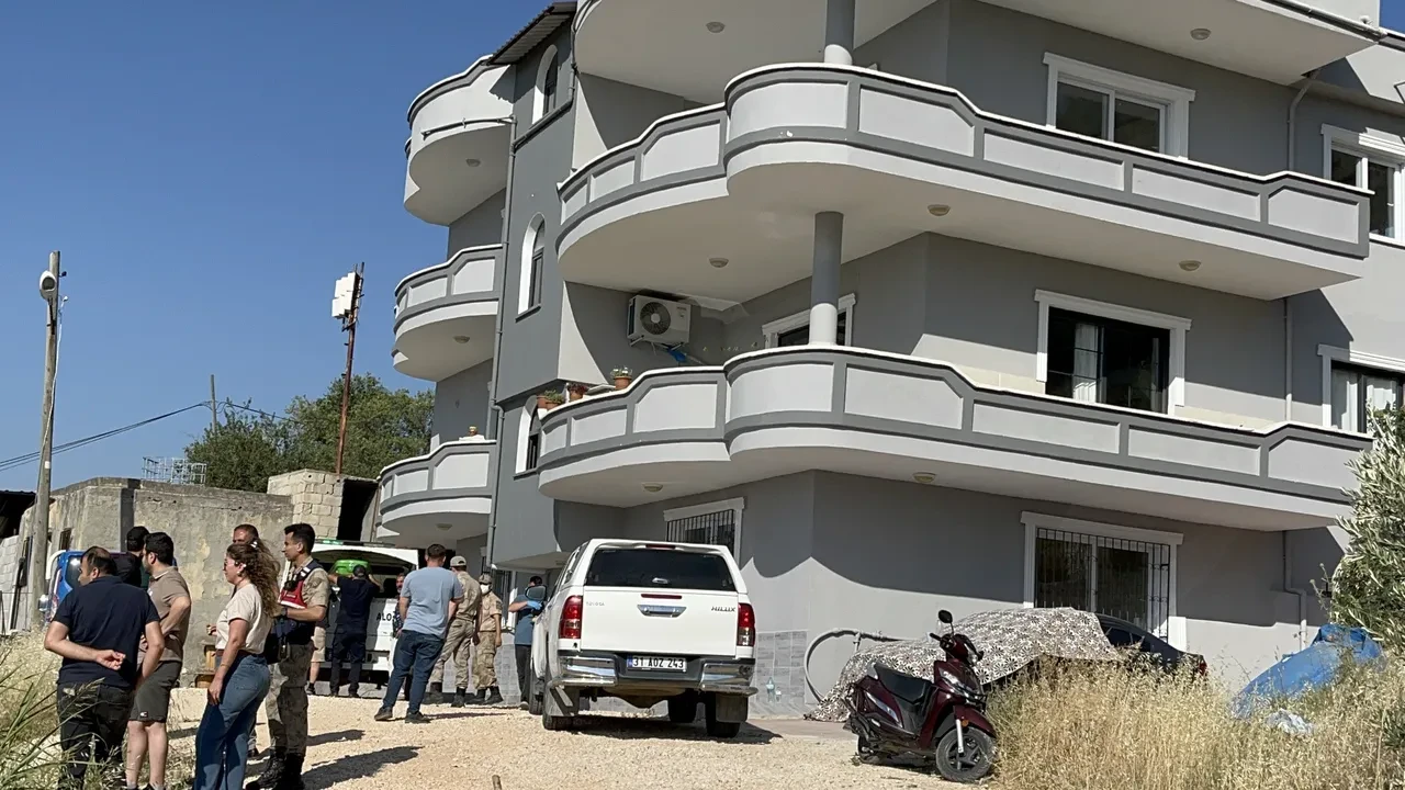 Küçük kızı ile birlikte vahşice katledildi! Öldürülmeden önce komşusuna bunları söylemiş