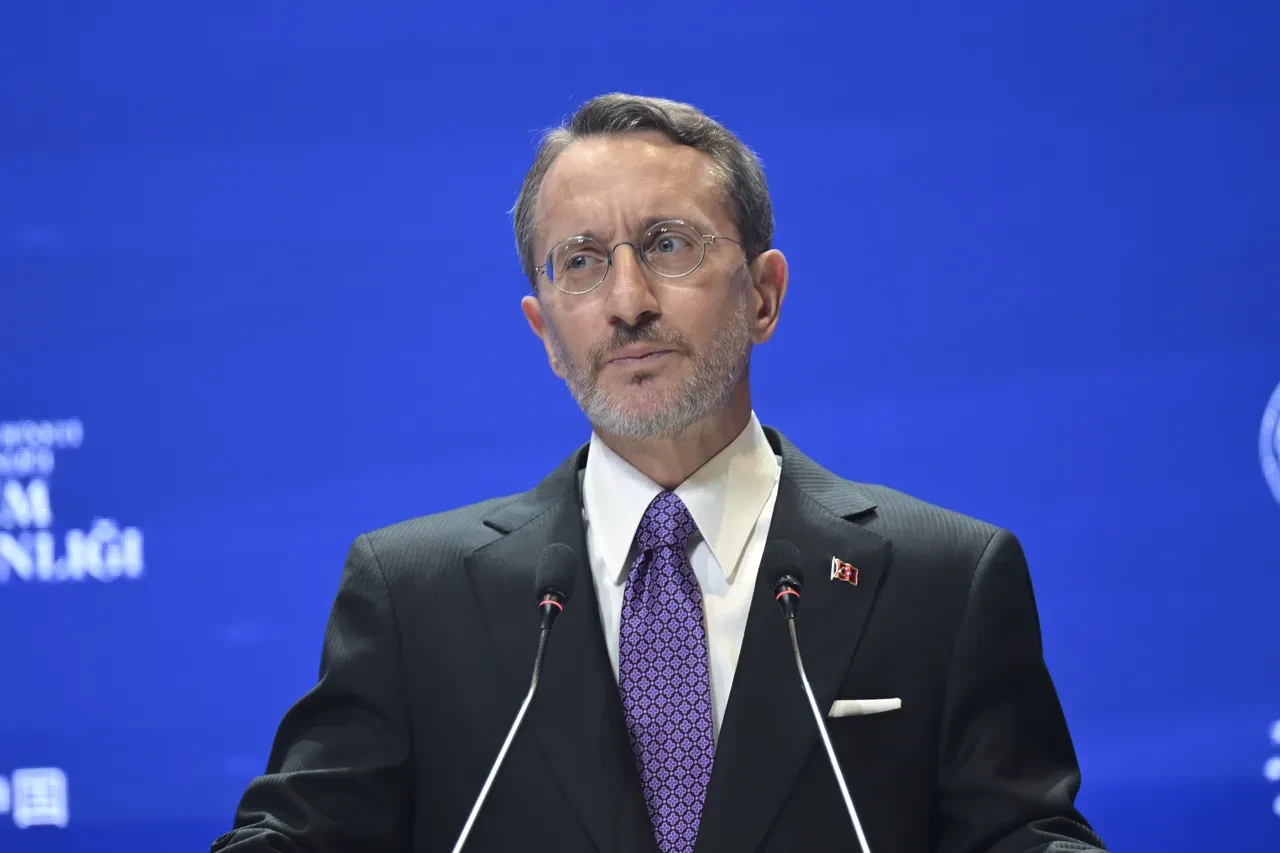 Fahrettin Altun'a yeni görev! İşte yerine gelen isim: Karar Resmi Gazete'de