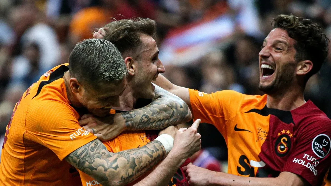 Galatasaraylılar küplere binecek! Fenerbahçe, Kerem Aktürkoğlu'nu istiyor