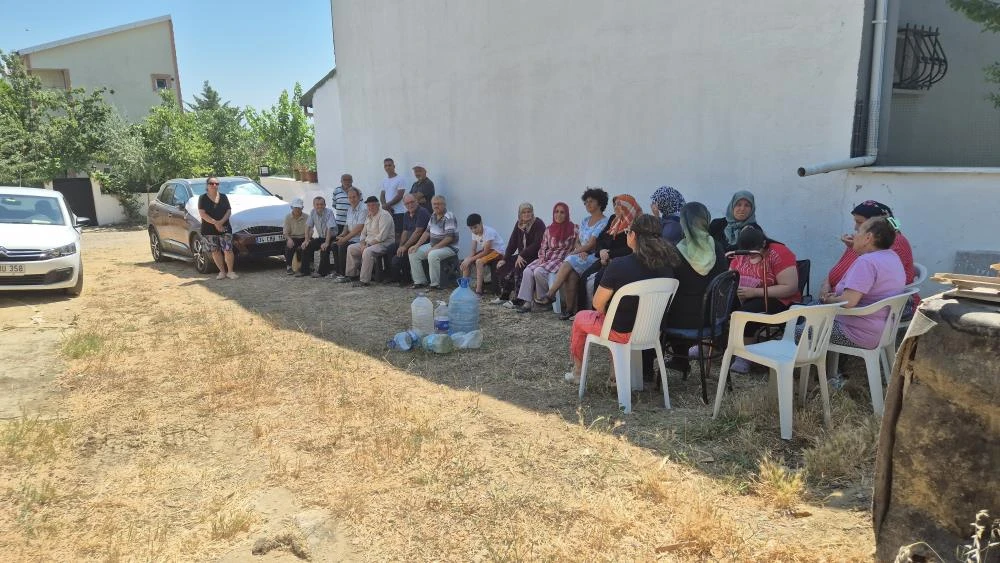 Arıtma tesisinin dibinde susuz kaldılar! '2019'dan beri böyle'