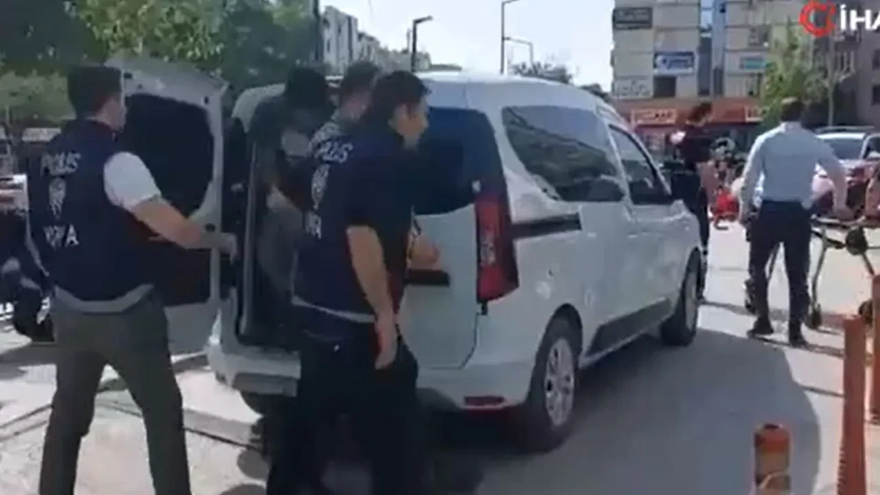 Kundaklama şüphesiyle tutuklanan avukat ve arkadaşına istenen ceza belli oldu
