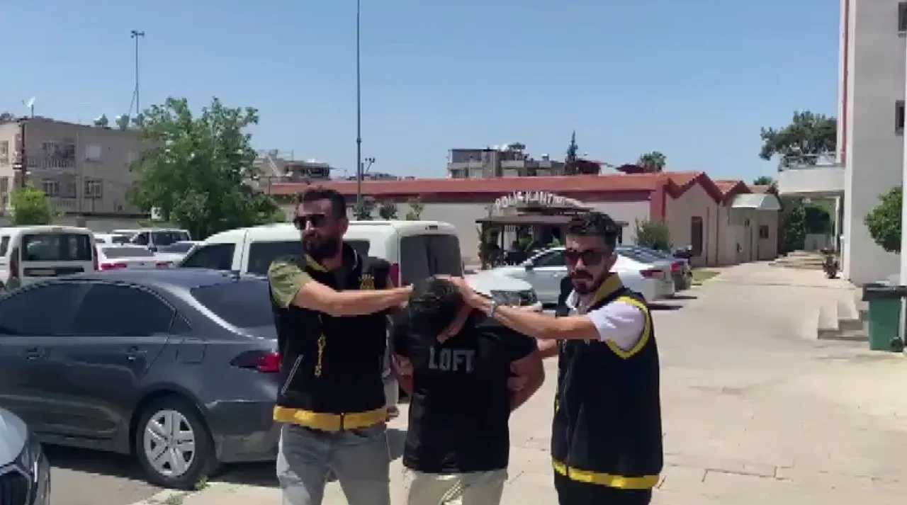 Önce gençlere sonra yaşlı adama işkence! Sosyal medyadaki görüntülere tutuklama 