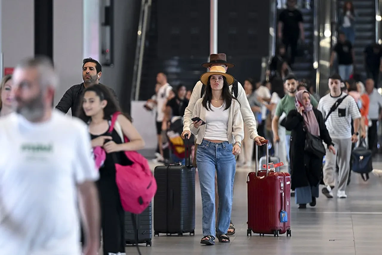 Türkiye’de havayolu rekoru: 6 ayda 1 milyon 134 bin uçak