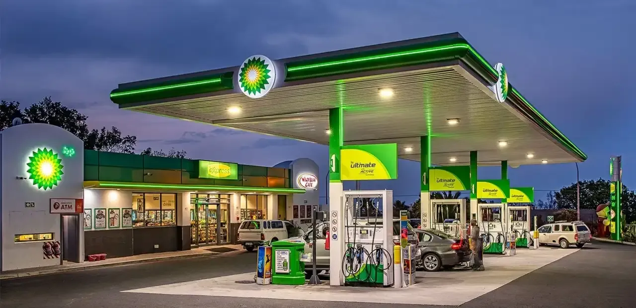 Akaryakıt devi BP’den sürpriz karar: 300 istasyonunu birden sattı!