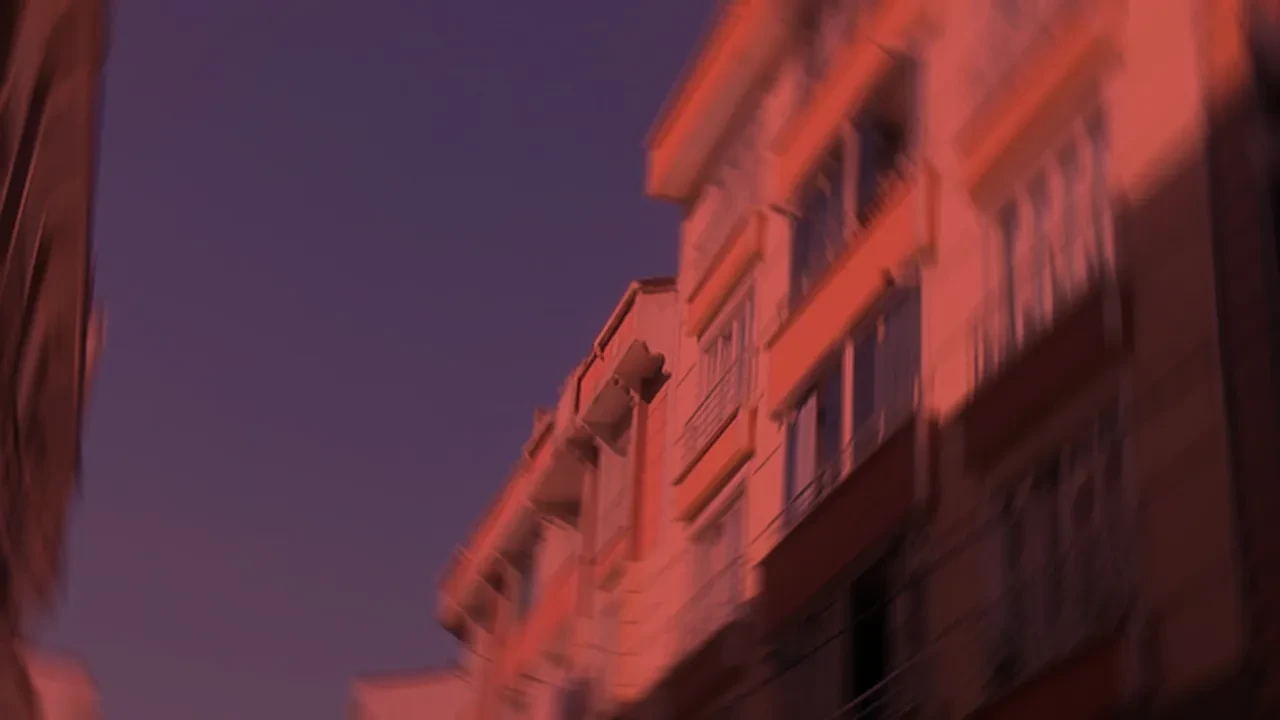  Benzeri görülmemiş olay! Esenyurt'ta pul biber tahliyesi: 2 kişi hastanelik oldu