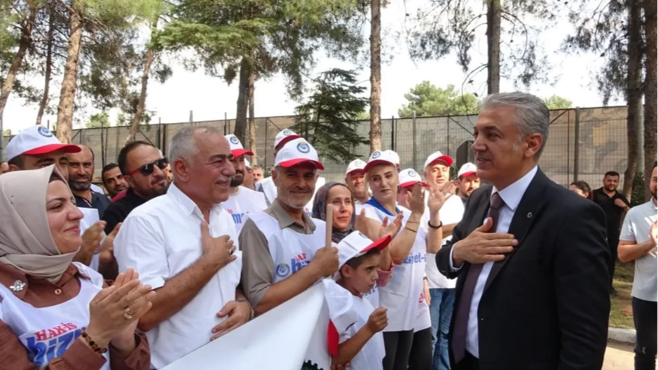 Büyükşehir Belediyesi duyurdu: İşçi maaşlarına 8 bin lira zam müjdesi!