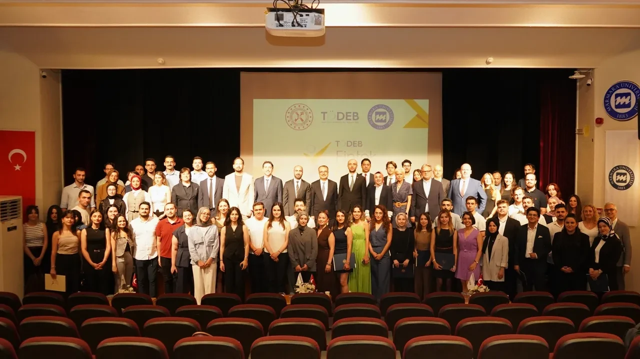 Fintek sektörüne taze güç: TÖDEB Fintek Çırağı Programı yeni mezunlarını verdi