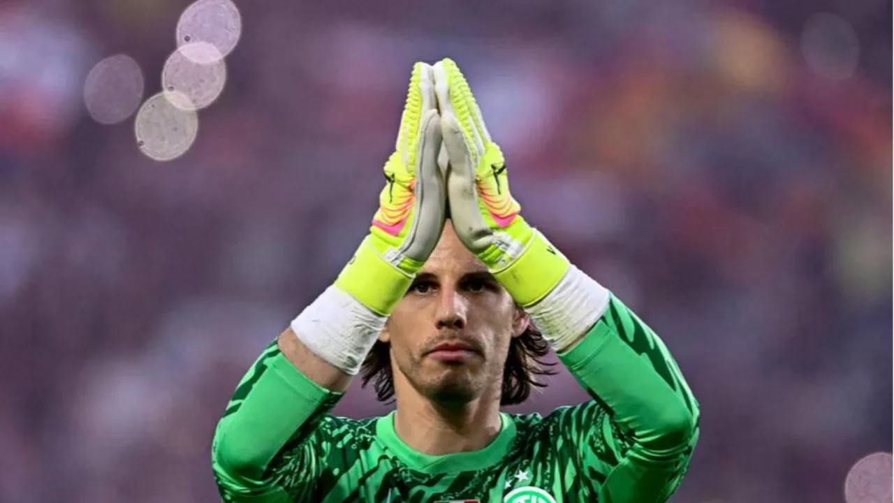 /spor/galatasaraydan-8-milyon-euro-maas-istedi-deneyimli-eldiven-transferde-zoru-oynuyor-3233614