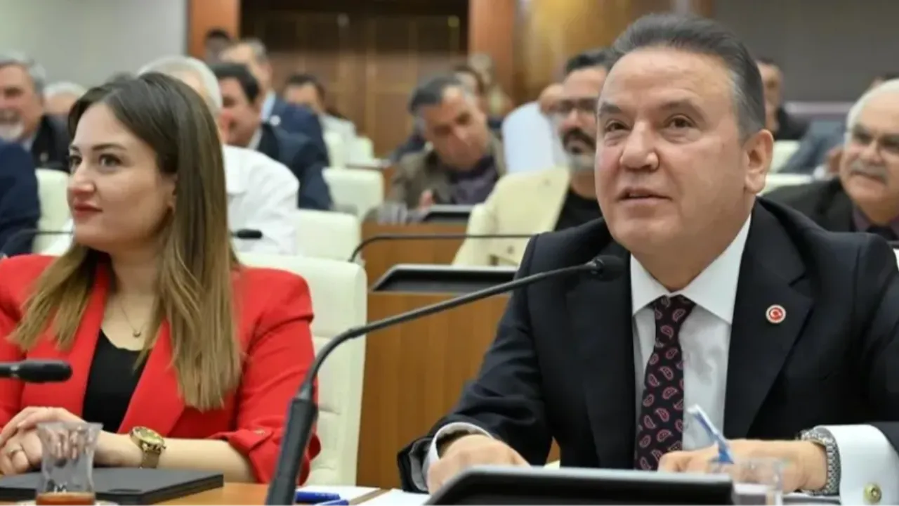 Görevden uzaklaştırılan Muhittin Böcek yerine atanan isim belli oldu 