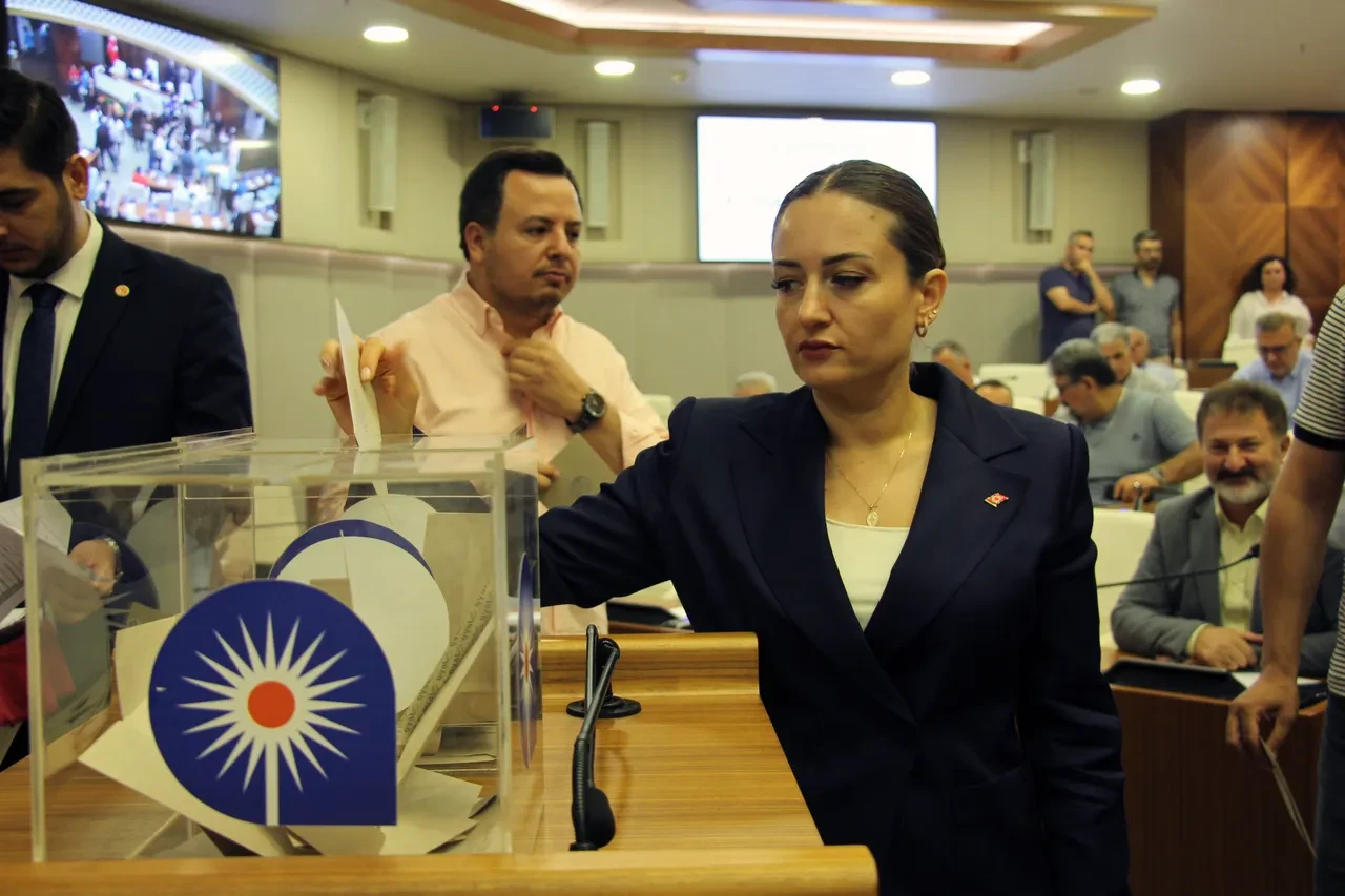 Görevden uzaklaştırılan Muhittin Böcek yerine atanan isim belli oldu