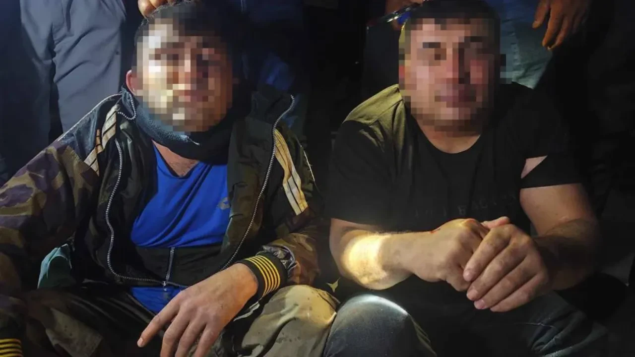 Güneş paneli çalarken mahalleli paketledi! '200 bin TL'lik panelleri 20 bine satıyorlar'