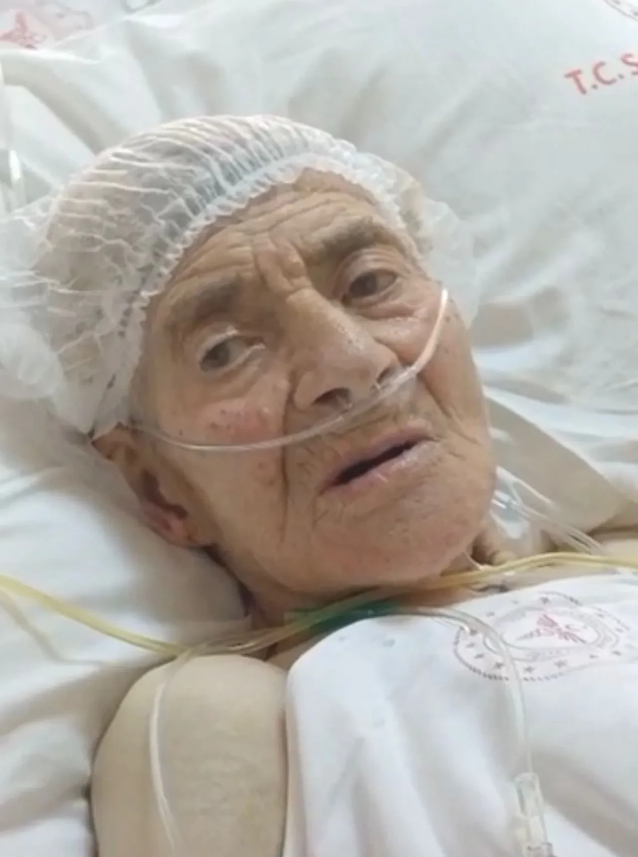 Karnından çıkanlar tıp dünyasını şaşırttı, uzmanlar uyardı! Kedi-köpek temasına dikkat