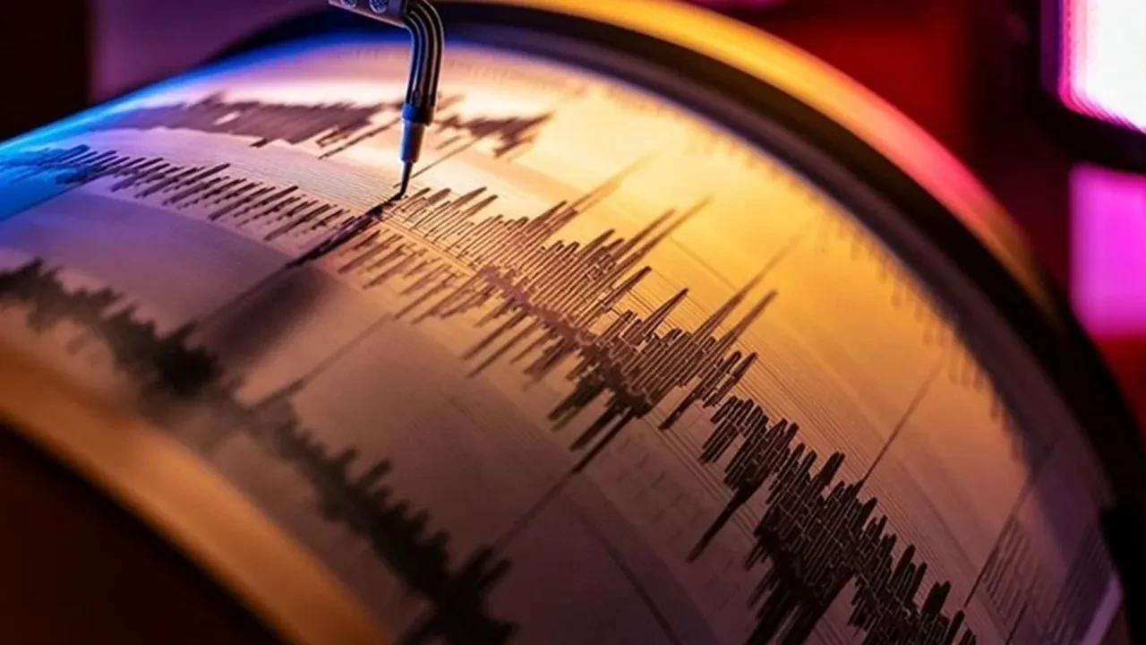 Kütahya deprem ile sallandı