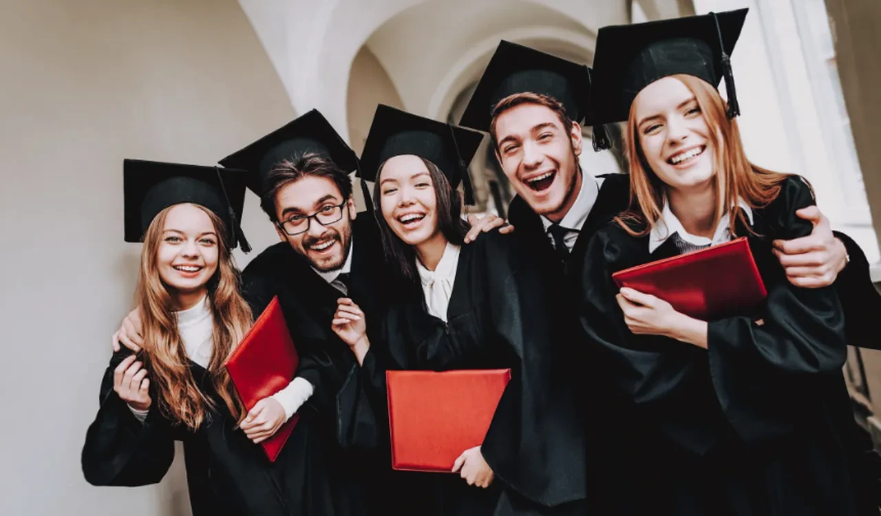 Mezun olur olmaz iş buluyorlar! Üniversite tercihi yapacaklara kritik uyarı: İşte işverenlerin gözdesi olan okul ve bölümler