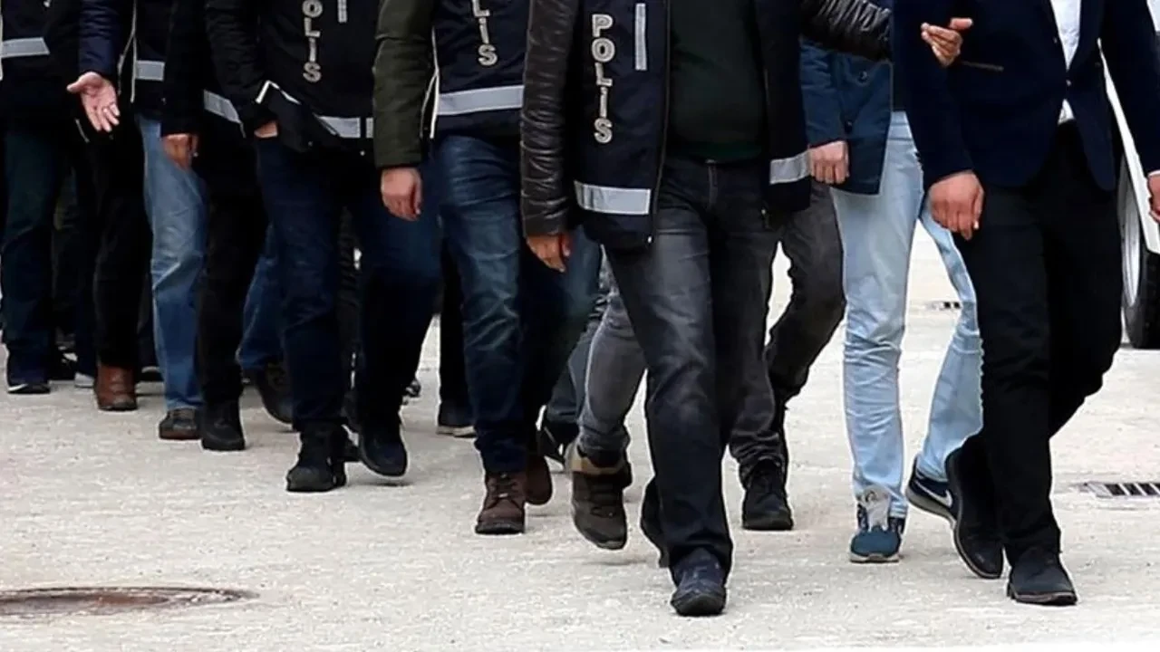 Milyonlarca TL'lik vurgun! 19 ilde dolandırıcılık operasyonu: Çok sayıda gözaltı var