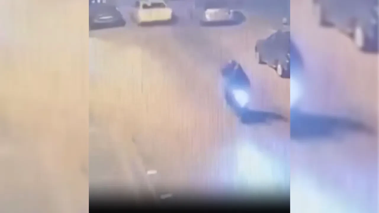 Motosikletli saldırganlar dehşet saçtı! Korku dolu anlar kamerada