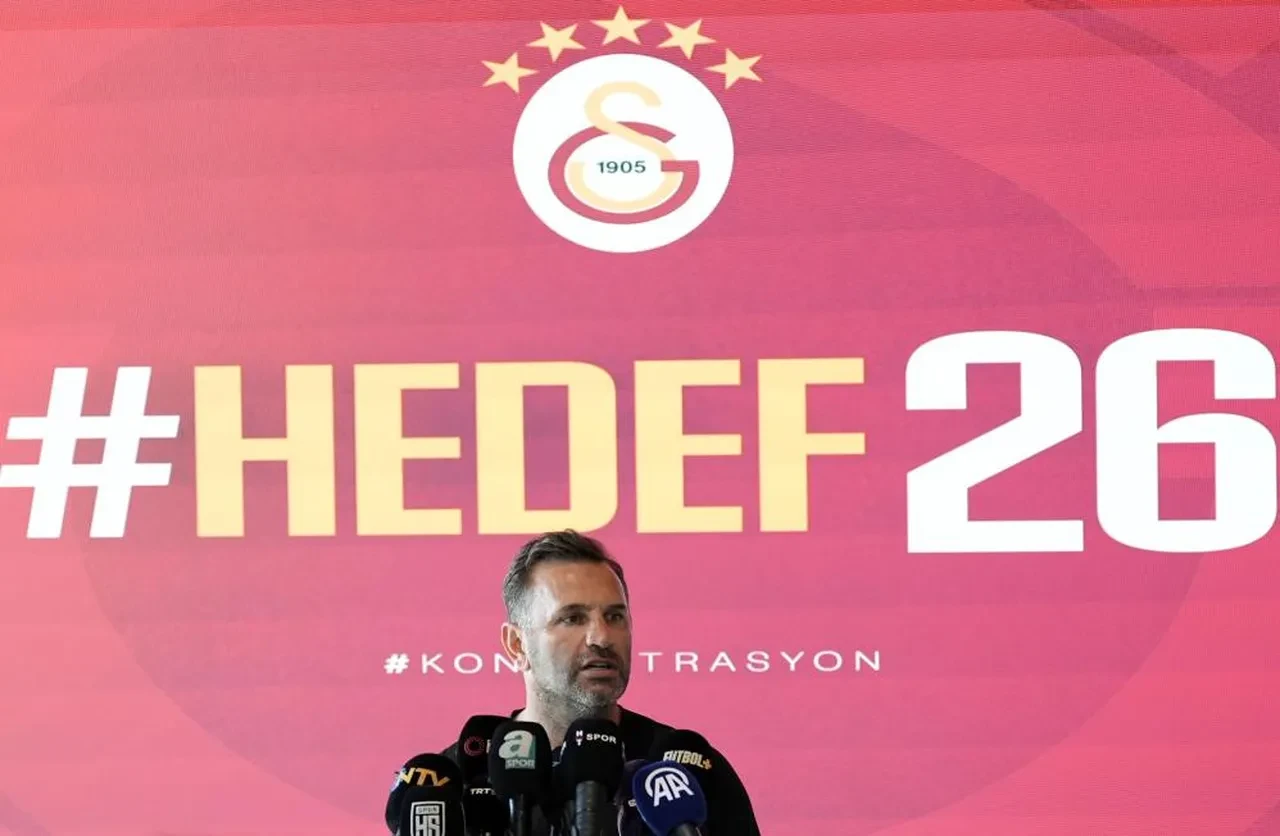 Okan Buruk'tan transfer açıklaması! Osimhen ve Hakan Çalhanoğlu için flaş sözler