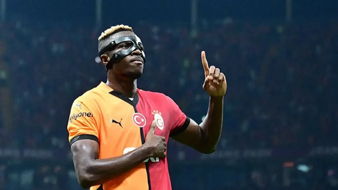 Osimhen İstanbul'a ne zaman, saat kaçta gelecek? Osimhen uçak takip kodu