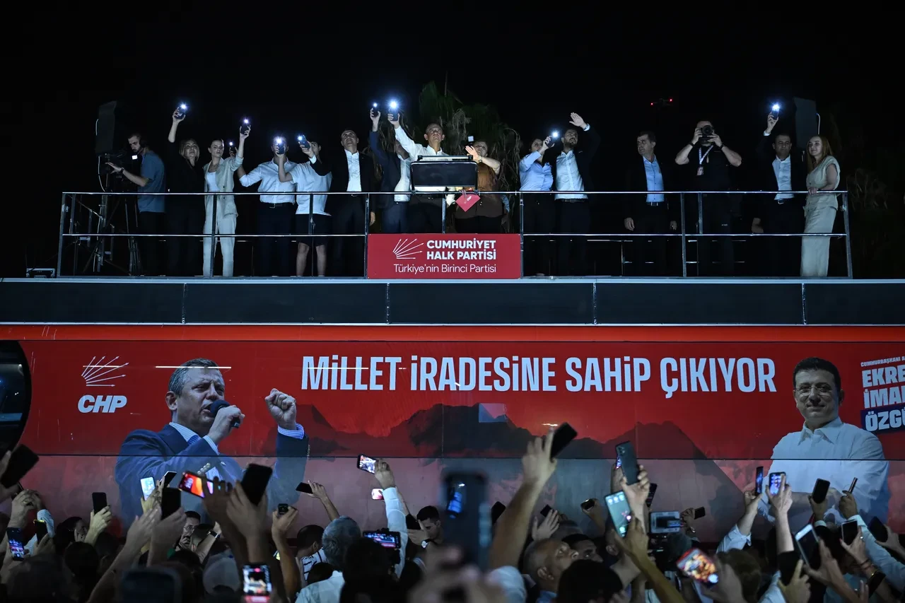 Özgür Özel'den asgari ücret açıklaması! Rakam verip Meclis'e çağrı yaptı