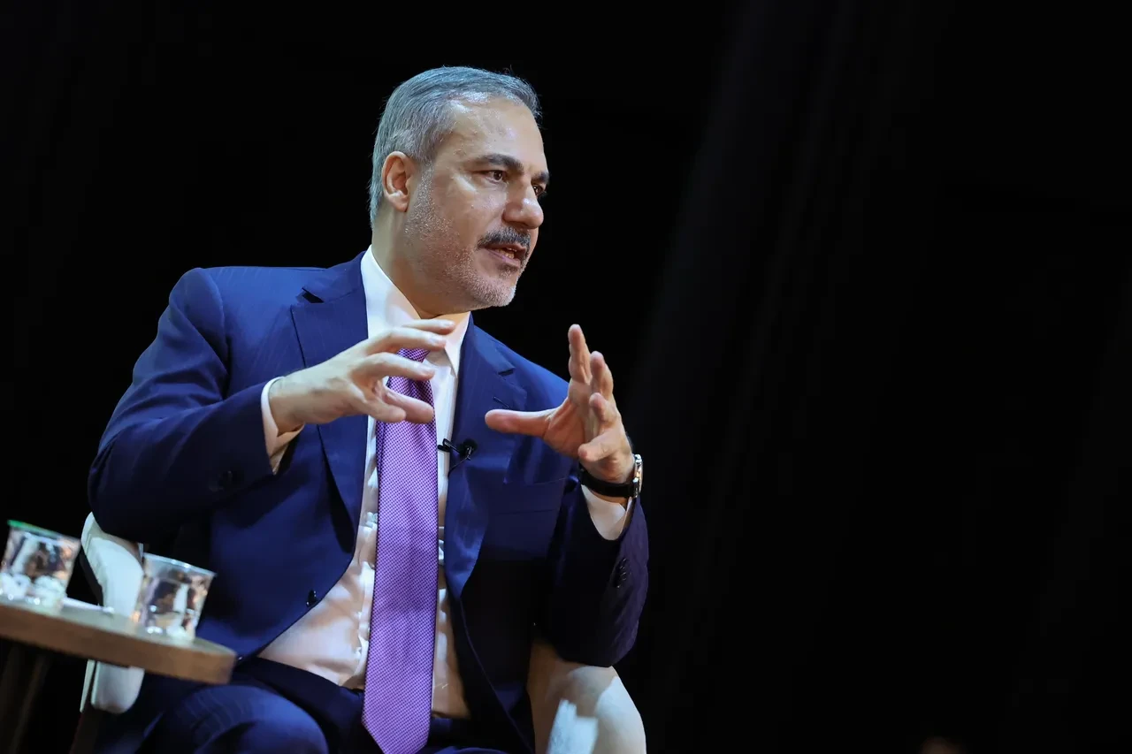 PKK'nın silah bırakmasının ardından siyasi isimlerden peş peşe açıklamalar