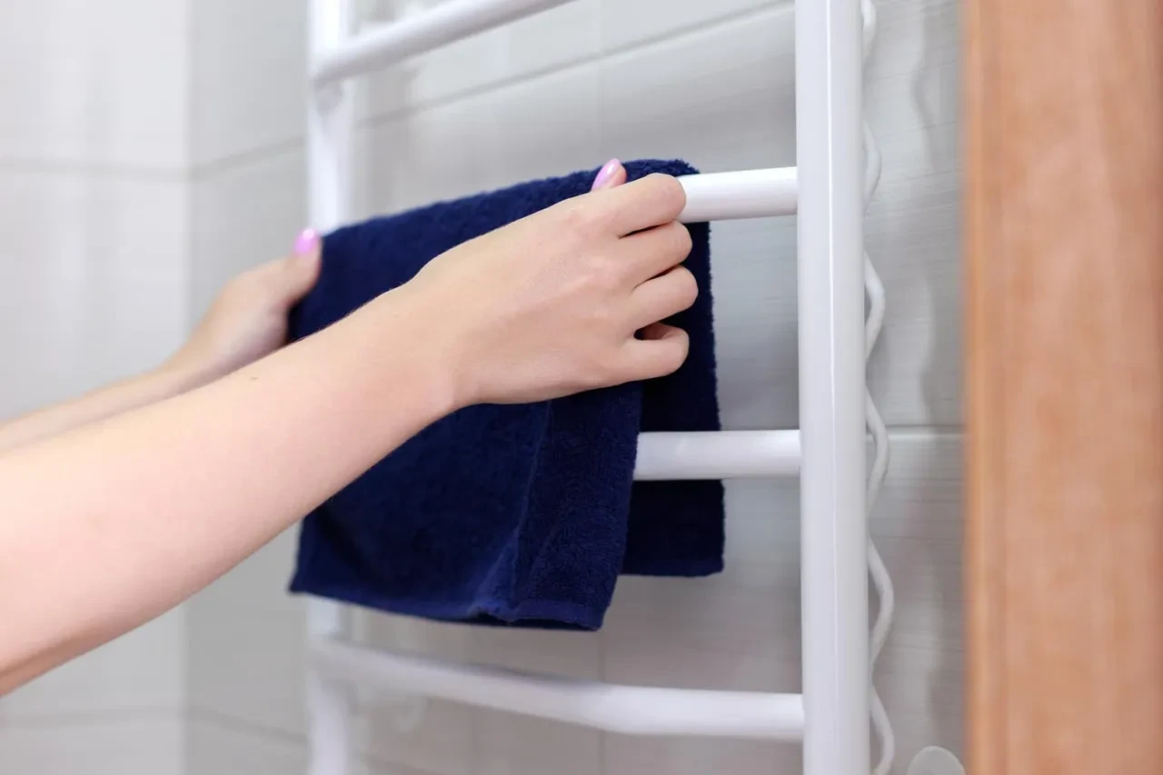 Taş gibi sertleşse de anında pamuk gibi oluyor! Havluları yumuşatmanın sırrı ortaya çıktı