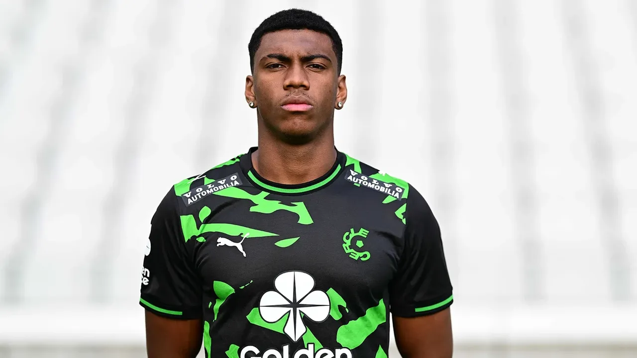 Trabzonspor'un yeni golcüsü İstanbul'a geldi